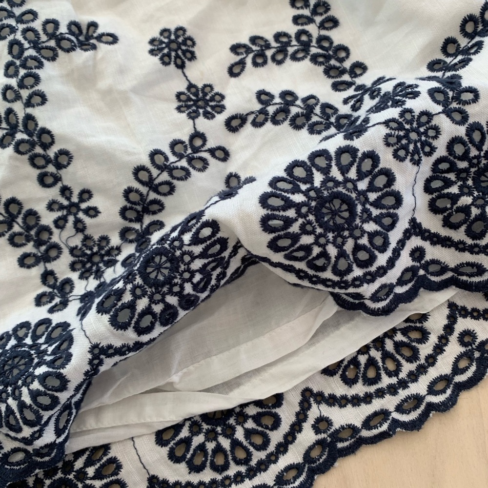 EUC • JCREW Embroidered Summer Shorts - Picture 4 of 7